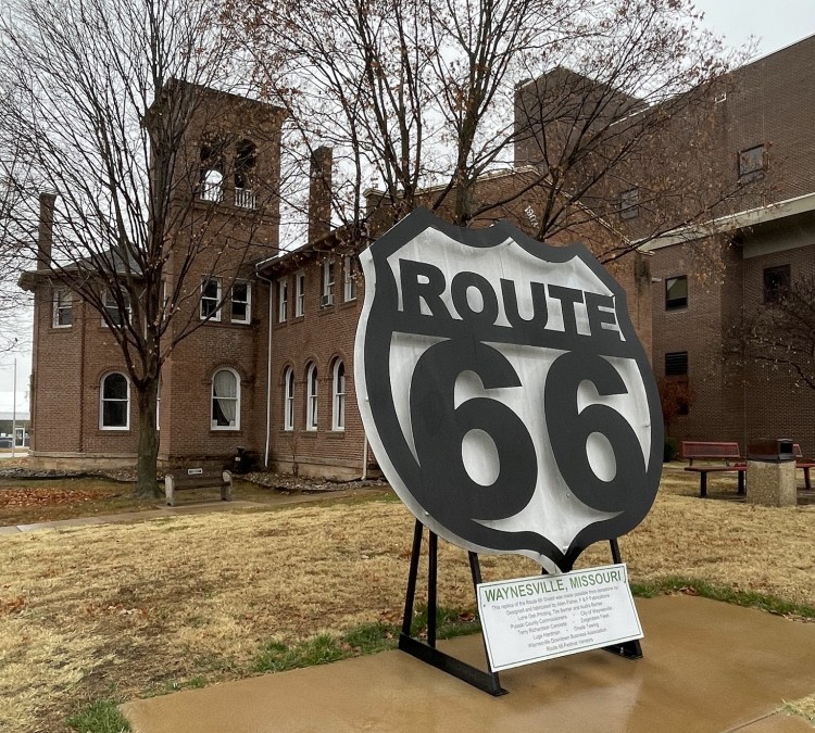 route-66-1903-courthouse-museum-photo
